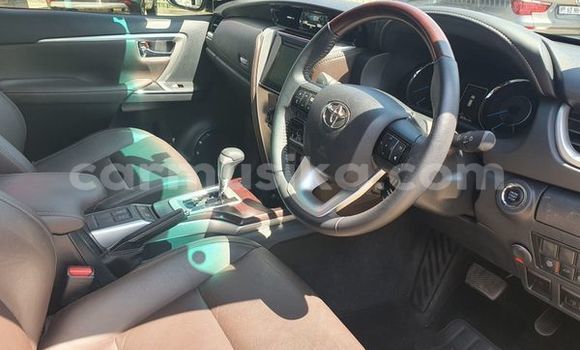 Buy Used Toyota Fortuner Silver Car in Beitbridge in Matabeleland South Buy Used Toyota Fortuner Silver Car in Beitbridge in Matabeleland South