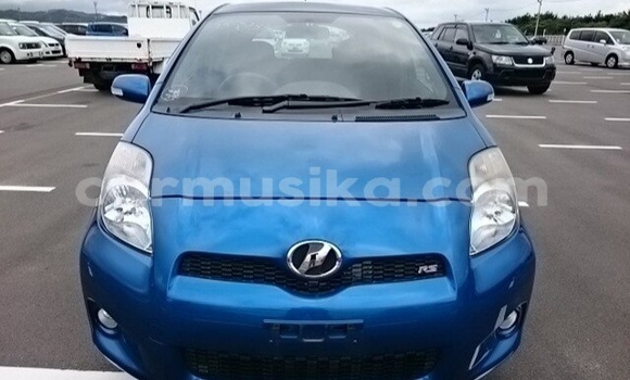 Tenga Tsaru Toyota Vitz Bhuruu Mota in Beitbridge in Matabeleland South Tenga Tsaru Toyota Vitz Bhuruu Mota in Beitbridge in Matabeleland South
