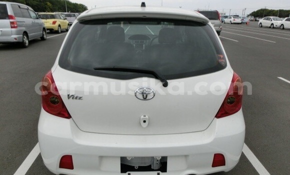 Tenga Tsaru Toyota Vitz Chena Mota in Beitbridge in Matabeleland South Tenga Tsaru Toyota Vitz Chena Mota in Beitbridge in Matabeleland South