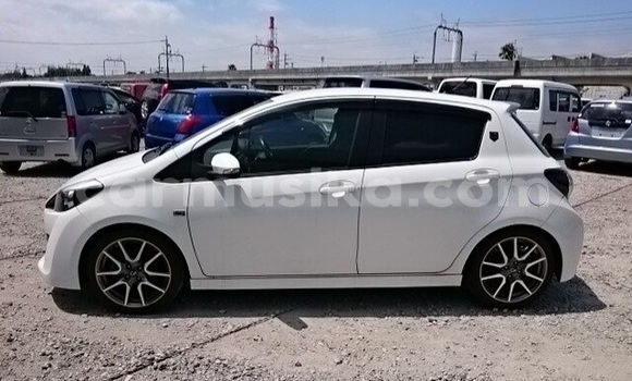 Tenga Tsaru Toyota Vitz Chena Mota in Beitbridge in Matabeleland South Tenga Tsaru Toyota Vitz Chena Mota in Beitbridge in Matabeleland South