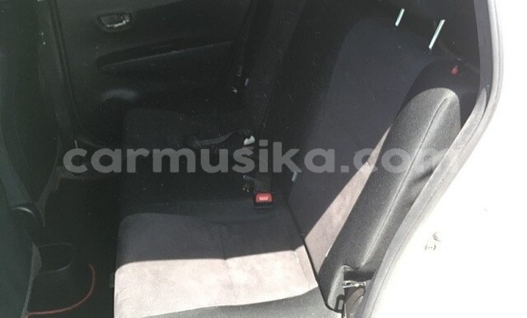 Tenga Tsaru Toyota Vitz Chena Mota in Beitbridge in Matabeleland South Tenga Tsaru Toyota Vitz Chena Mota in Beitbridge in Matabeleland South