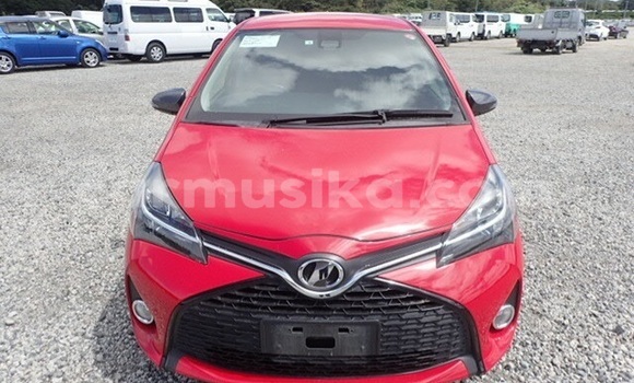 Acheter Occasion Voiture Toyota Vitz Rouge à Beitbridge, Matabeleland South Acheter Occasion Voiture Toyota Vitz Rouge à Beitbridge, Matabeleland South