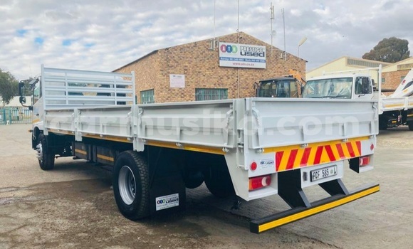 Buy Used Nissan UD White Truck in Beitbridge in Matabeleland South Buy Used Nissan UD White Truck in Beitbridge in Matabeleland South