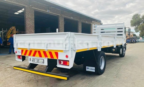 Buy Used Nissan UD White Truck in Beitbridge in Matabeleland South Buy Used Nissan UD White Truck in Beitbridge in Matabeleland South