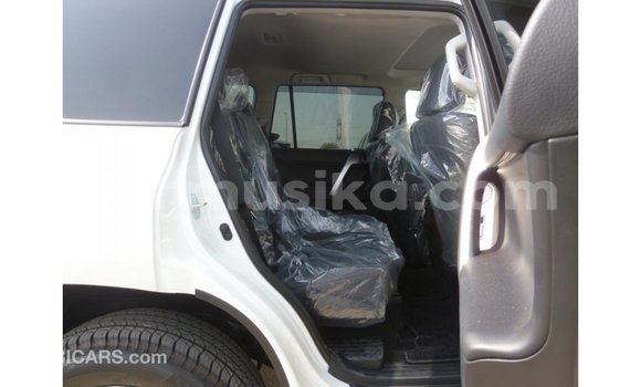 Tenga Imported Toyota Prado Chena Mota in Import - Dubai in Harare Tenga Imported Toyota Prado Chena Mota in Import - Dubai in Harare