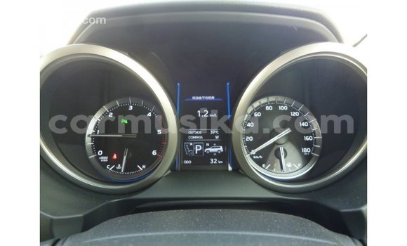 Tenga Imported Toyota Prado Chena Mota in Import - Dubai in Harare Tenga Imported Toyota Prado Chena Mota in Import - Dubai in Harare