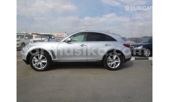 Tenga Imported Infiniti FX Zvimwe Mota in Import - Dubai in Harare Tenga Imported Infiniti FX Zvimwe Mota in Import - Dubai in Harare