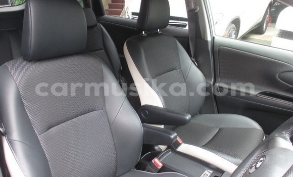 Buy Used Toyota Wish Silver Car in Beitbridge in Matabeleland South Buy Used Toyota Wish Silver Car in Beitbridge in Matabeleland South