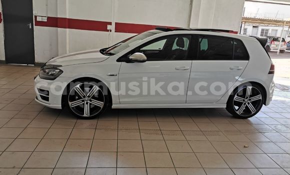 Buy Used Volkswagen Golf GTI White Car in Beitbridge in Matabeleland South