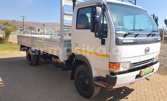 Acheter Occasion Utilitaire Toyota Dyna Blanc à Beitbridge, Matabeleland South