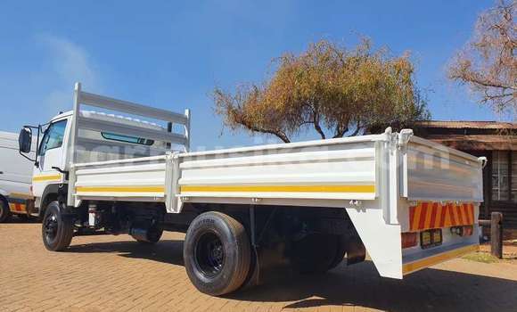 Buy Used Toyota Dyna White Truck in Beitbridge in Matabeleland South Buy Used Toyota Dyna White Truck in Beitbridge in Matabeleland South