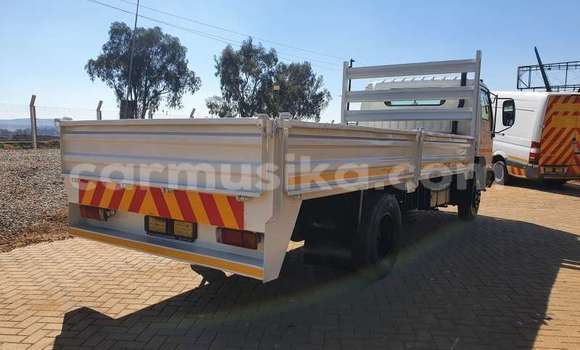 Buy Used Toyota Dyna White Truck in Beitbridge in Matabeleland South Buy Used Toyota Dyna White Truck in Beitbridge in Matabeleland South