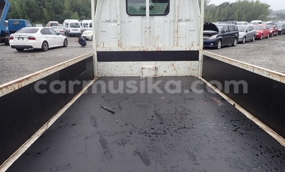 Buy Used Toyota Dyna White Truck in Beitbridge in Matabeleland South Buy Used Toyota Dyna White Truck in Beitbridge in Matabeleland South