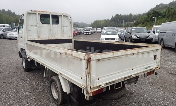 Buy Used Toyota Dyna White Truck in Beitbridge in Matabeleland South Buy Used Toyota Dyna White Truck in Beitbridge in Matabeleland South