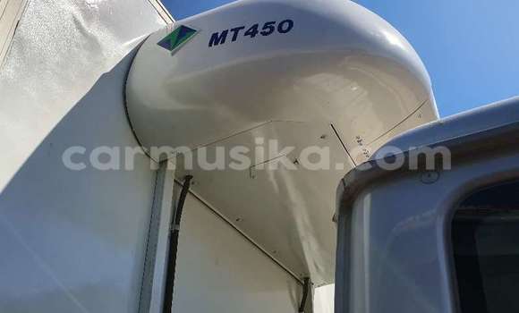 Buy Used Nissan UD White Truck in Beitbridge in Matabeleland South Buy Used Nissan UD White Truck in Beitbridge in Matabeleland South