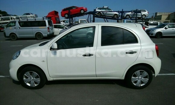 Buy Used Nissan March White Car in Beitbridge in Matabeleland South Buy Used Nissan March White Car in Beitbridge in Matabeleland South
