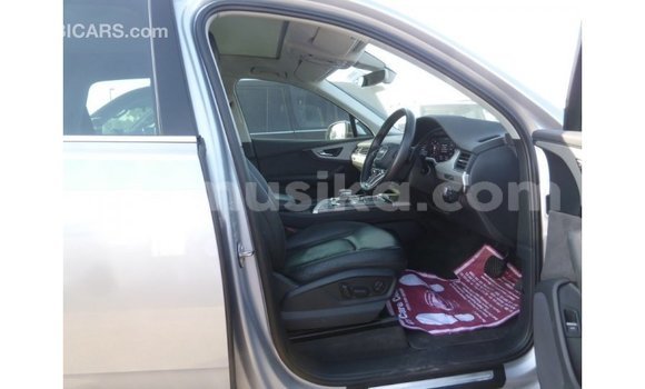 Nunua Imported Audi Q7 Nyingine Gari ndani ya Import - Dubai nchini Harare Nunua Imported Audi Q7 Nyingine Gari ndani ya Import - Dubai nchini Harare