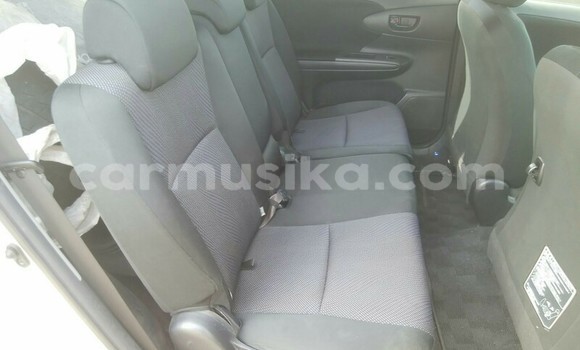 Nunua Ilio tumika Toyota Wish Nyeupe Gari ndani ya Beitbridge nchini Matabeleland Kusini Nunua Ilio tumika Toyota Wish Nyeupe Gari ndani ya Beitbridge nchini Matabeleland Kusini