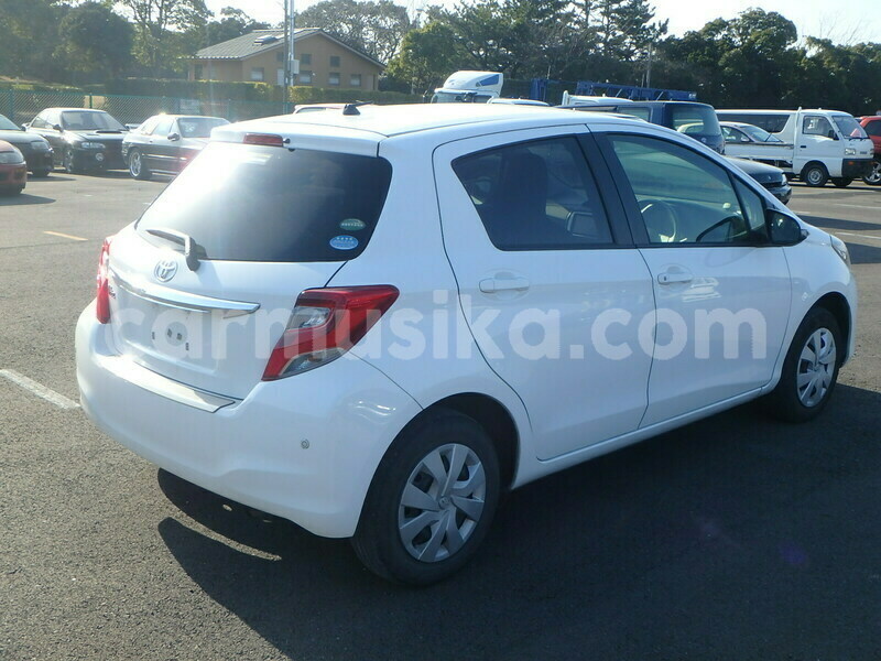 Big with watermark toyota vitz matabeleland south beitbridge 23506