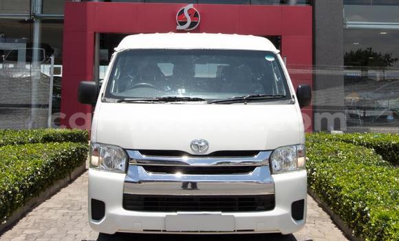 Nunua Ilio tumika Toyota Hiace Nyeupe Gari ndani ya Beitbridge nchini Matabeleland Kusini