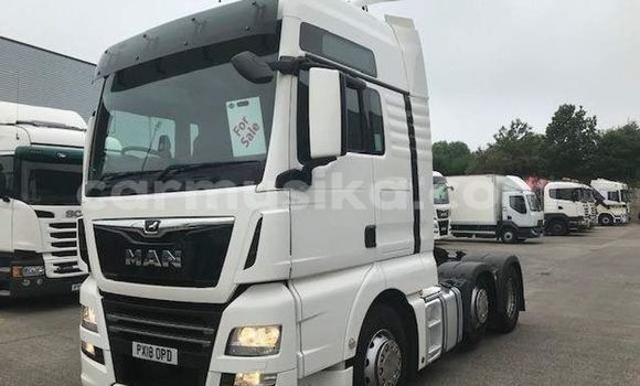 Buy Used Man Silent White Truck in Beitbridge in Matabeleland South Buy Used Man Silent White Truck in Beitbridge in Matabeleland South