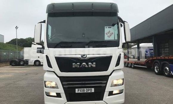 Buy Used Man Silent White Truck in Beitbridge in Matabeleland South Buy Used Man Silent White Truck in Beitbridge in Matabeleland South