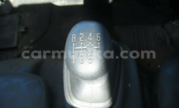 Buy Used Isuzu Elf White Truck in Beitbridge in Matabeleland South Buy Used Isuzu Elf White Truck in Beitbridge in Matabeleland South