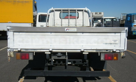 Buy Used Isuzu Elf White Truck in Beitbridge in Matabeleland South Buy Used Isuzu Elf White Truck in Beitbridge in Matabeleland South