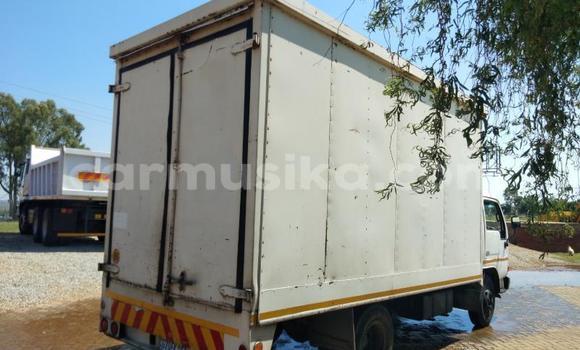 Buy Used Toyota Dyna White Truck in Beitbridge in Matabeleland South Buy Used Toyota Dyna White Truck in Beitbridge in Matabeleland South