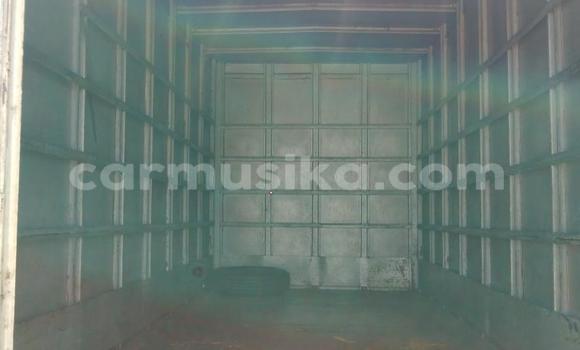 Buy Used Toyota Dyna White Truck in Beitbridge in Matabeleland South Buy Used Toyota Dyna White Truck in Beitbridge in Matabeleland South