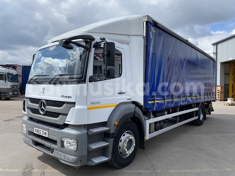 Big with watermark mercedes benz truck matabeleland south beitbridge 23521