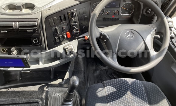 Nunua Ilio tumika Mercedes‒Benz Truck Nyingine Lori ndani ya Beitbridge nchini Matabeleland Kusini Nunua Ilio tumika Mercedes‒Benz Truck Nyingine Lori ndani ya Beitbridge nchini Matabeleland Kusini