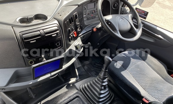 Nunua Ilio tumika Mercedes‒Benz Truck Nyingine Lori ndani ya Beitbridge nchini Matabeleland Kusini Nunua Ilio tumika Mercedes‒Benz Truck Nyingine Lori ndani ya Beitbridge nchini Matabeleland Kusini