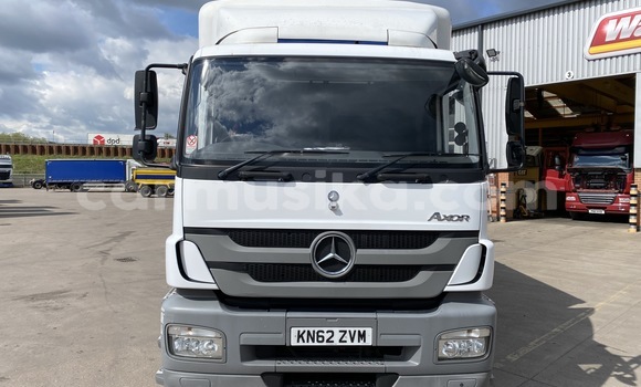 Nunua Ilio tumika Mercedes‒Benz Truck Nyingine Lori ndani ya Beitbridge nchini Matabeleland Kusini Nunua Ilio tumika Mercedes‒Benz Truck Nyingine Lori ndani ya Beitbridge nchini Matabeleland Kusini