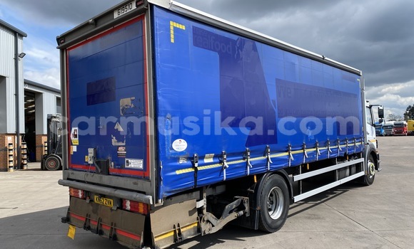 Nunua Ilio tumika Mercedes‒Benz Truck Nyingine Lori ndani ya Beitbridge nchini Matabeleland Kusini Nunua Ilio tumika Mercedes‒Benz Truck Nyingine Lori ndani ya Beitbridge nchini Matabeleland Kusini