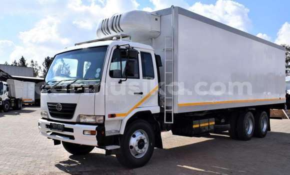 Buy Used Nissan UD White Truck in Beitbridge in Matabeleland South Buy Used Nissan UD White Truck in Beitbridge in Matabeleland South