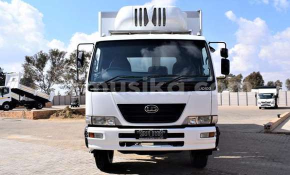 Buy Used Nissan UD White Truck in Beitbridge in Matabeleland South Buy Used Nissan UD White Truck in Beitbridge in Matabeleland South