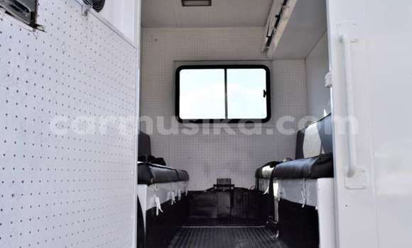 Buy Used Isuzu FTR 850 Other Truck in Beitbridge in Matabeleland South Buy Used Isuzu FTR 850 Other Truck in Beitbridge in Matabeleland South