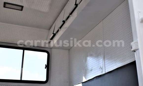 Buy Used Isuzu FTR 850 Other Truck in Beitbridge in Matabeleland South Buy Used Isuzu FTR 850 Other Truck in Beitbridge in Matabeleland South