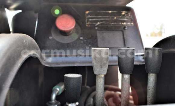 Buy Used Isuzu FTR 850 Other Truck in Beitbridge in Matabeleland South Buy Used Isuzu FTR 850 Other Truck in Beitbridge in Matabeleland South