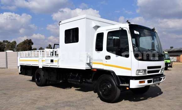 Buy Used Isuzu FTR 850 Other Truck in Beitbridge in Matabeleland South Buy Used Isuzu FTR 850 Other Truck in Beitbridge in Matabeleland South