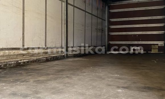 Buy Used Mercedes‒Benz 1824 Other Truck in Beitbridge in Matabeleland South Buy Used Mercedes‒Benz 1824 Other Truck in Beitbridge in Matabeleland South