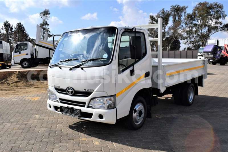 Big with watermark toyota dyna matabeleland south beitbridge 23527