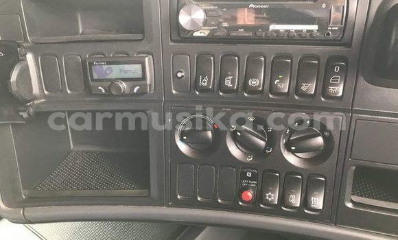 Buy Used Scania R420 White Truck in Beitbridge in Matabeleland South Buy Used Scania R420 White Truck in Beitbridge in Matabeleland South