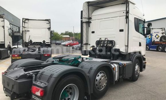 Buy Used Scania R420 White Truck in Beitbridge in Matabeleland South Buy Used Scania R420 White Truck in Beitbridge in Matabeleland South