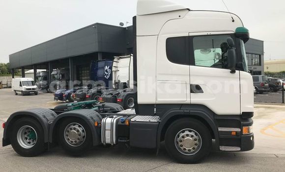 Buy Used Scania R420 White Truck in Beitbridge in Matabeleland South Buy Used Scania R420 White Truck in Beitbridge in Matabeleland South