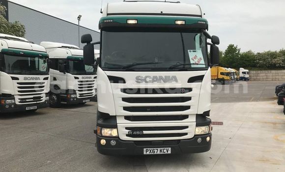 Buy Used Scania R420 White Truck in Beitbridge in Matabeleland South Buy Used Scania R420 White Truck in Beitbridge in Matabeleland South