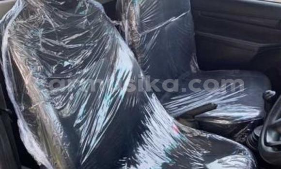 Nunua Ilio tumika Toyota Hiluxe Revo Nyeupe Gari ndani ya Beitbridge nchini Matabeleland Kusini Nunua Ilio tumika Toyota Hiluxe Revo Nyeupe Gari ndani ya Beitbridge nchini Matabeleland Kusini