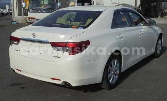 Acheter Occasion Voiture Toyota Mark X Blanc à Beitbridge, Matabeleland South Acheter Occasion Voiture Toyota Mark X Blanc à Beitbridge, Matabeleland South