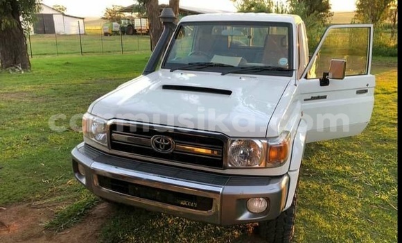 Buy Used Toyota Land Cruiser Other Car in Beitbridge in Matabeleland South
